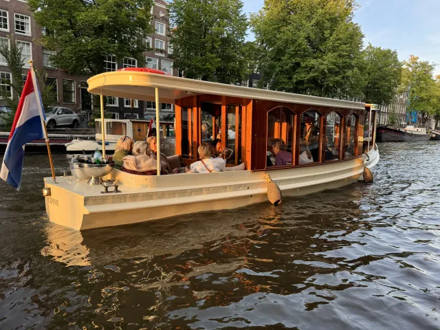 Dinner Cruise Amsterdam Light Festival