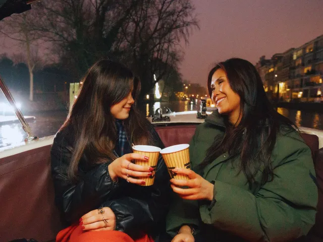 Amsterdam Light Festival Ticket • Air BnB best verkochte winter boot tour — photo 2