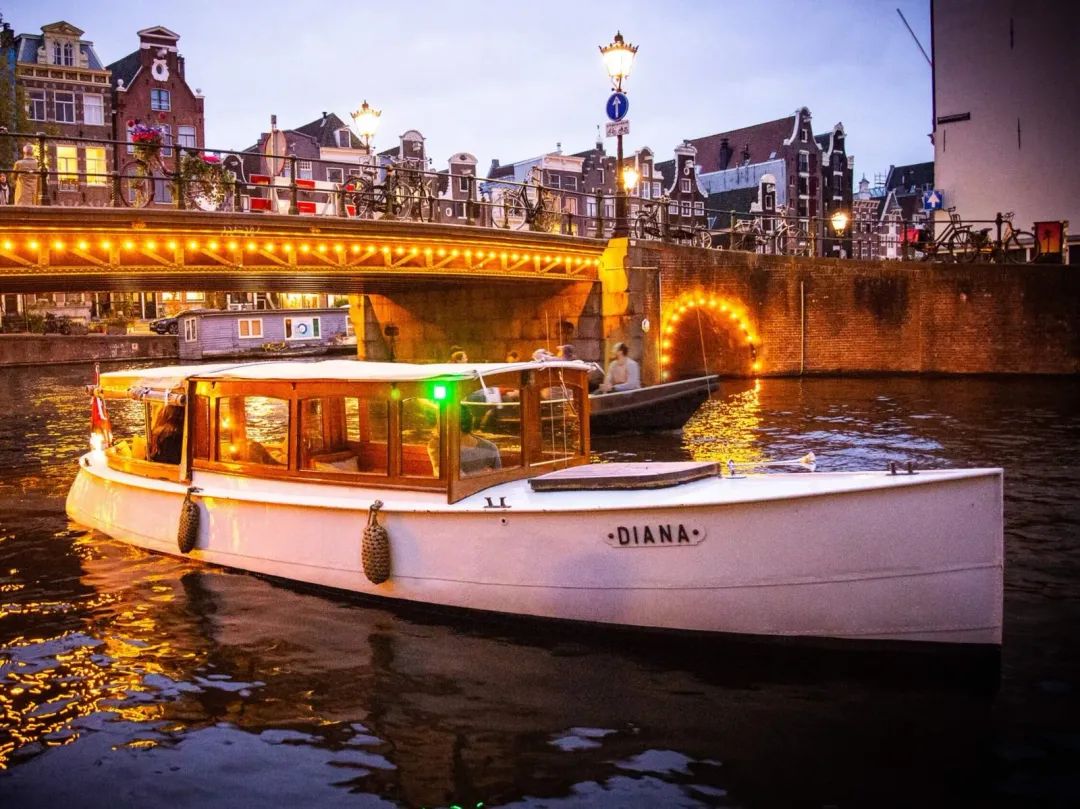 Private Amsterdam Light Festival Cruise on Diana — photo 2