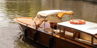 1971 Venetian Saloon - Boat Private Cruise