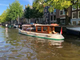 Private Deluxe Boat Cruise