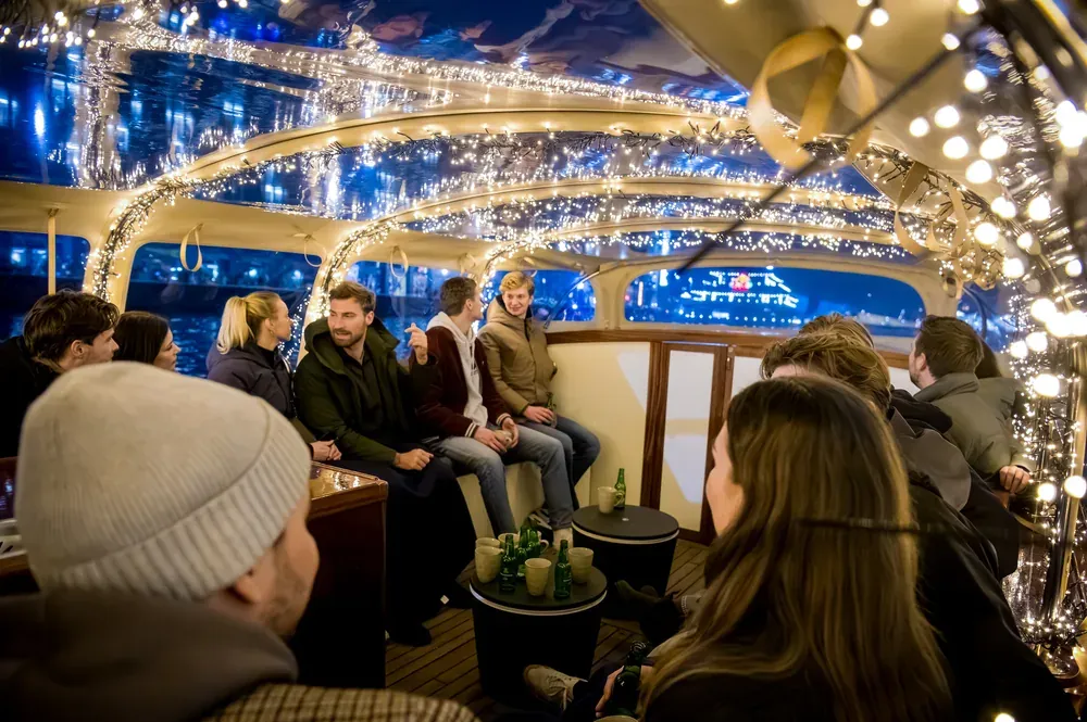 Private Amsterdam Light Festival Cruise on an Electric Boat — photo 2