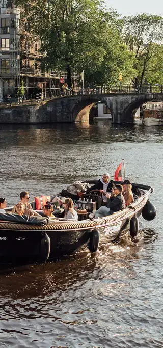 Amsterdam Famous Canal Belt Discovery Tour - Private tour